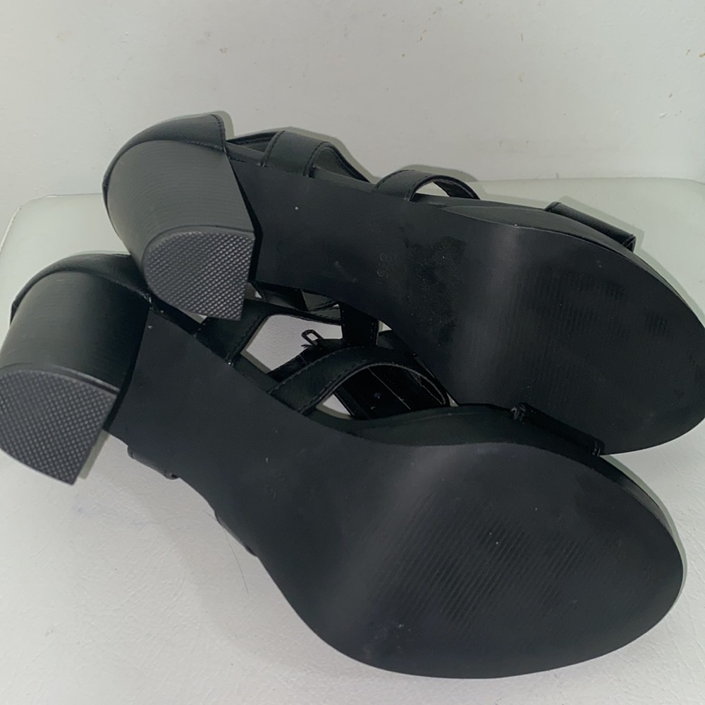 JustFab Sandals - Picture 4 of 4